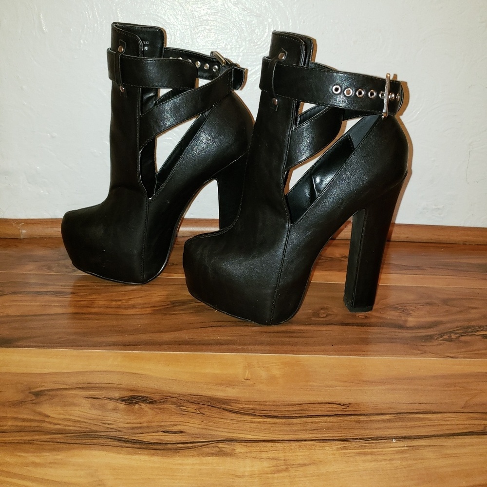Buckle Heel Boots